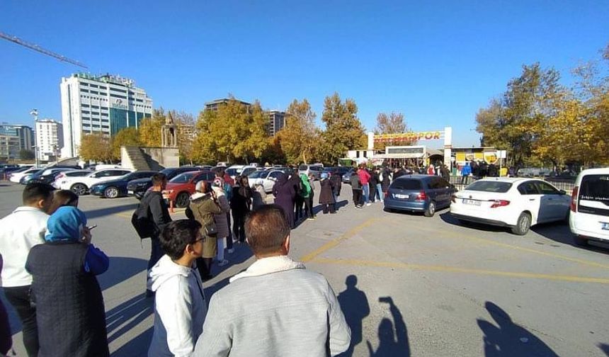 Kayseri’de oynanacak olan Türkiye - Galler maçının biletine yoğun ilgi