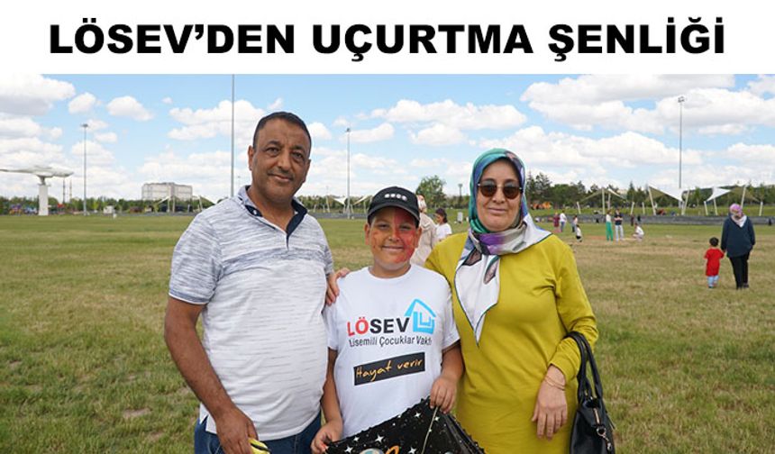 Gökyüzü lösemili çocuklar için renklendi