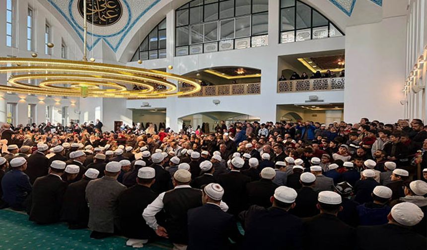 Kayseri’de 183 hafız belgelerini aldı