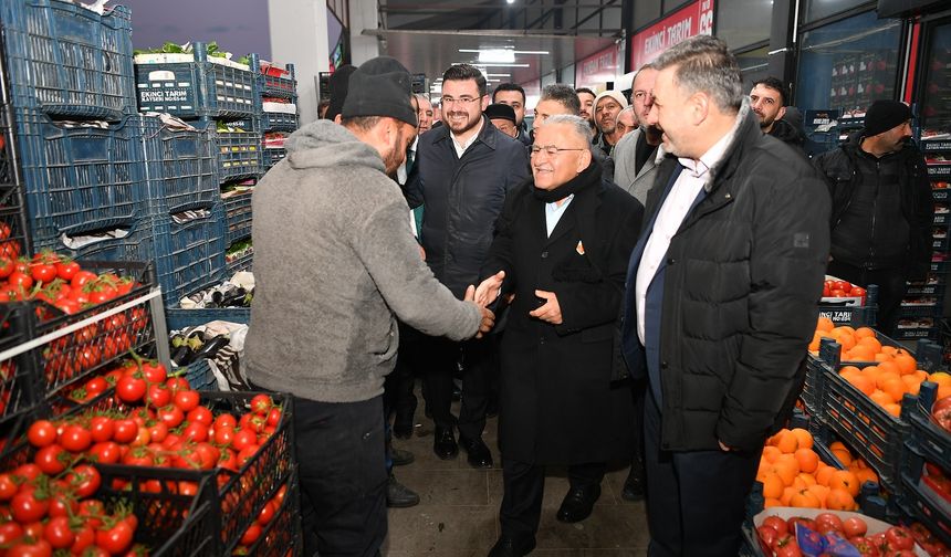 Başkan Büyükkılıç'tan Hal Kompleksi'ne Sabah Mesaisi