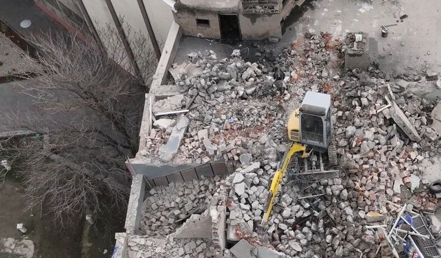 Büyükşehir'in Ödüllü Suriçi Camikebir Projesi'nde Dönüşüm Başladı