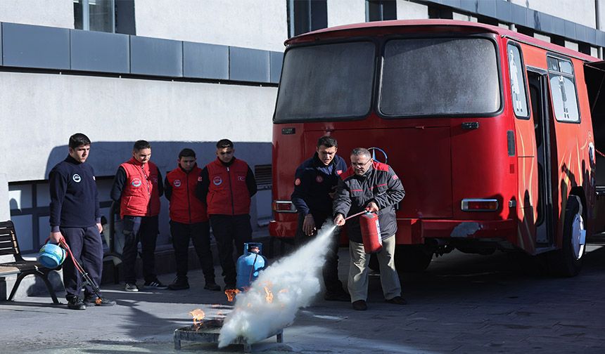 Büyükşehir'den Din Görevlilerine Afet Farkındalık Ve Yangın Eğitimi
