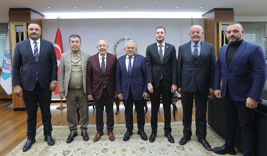 Başkan Büyükkılıç'a MHP Kayseri Heyetinden Ziyaret