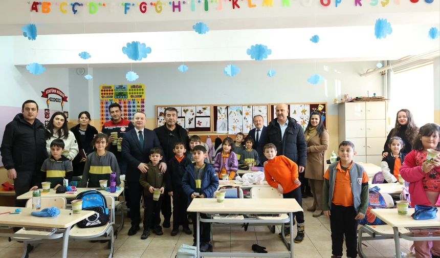 Bünyan’da öğrencilere karaçam tohumu dağıtıldı