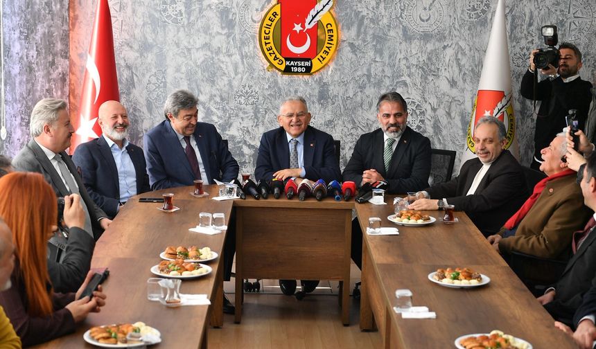 Basın Mensuplarının 10 Ocak Çalışan Gazeteciler Günü'nü Kutlayan Büyükkılıç: "İyi ki Varsınız