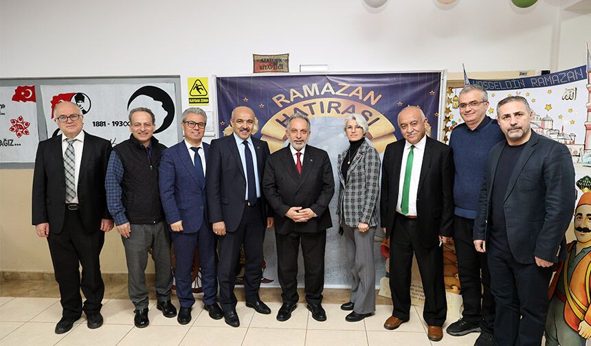 BAŞKAN YALÇIN GENÇLERLE RAMAZAN SÖYLEŞİSİNDE