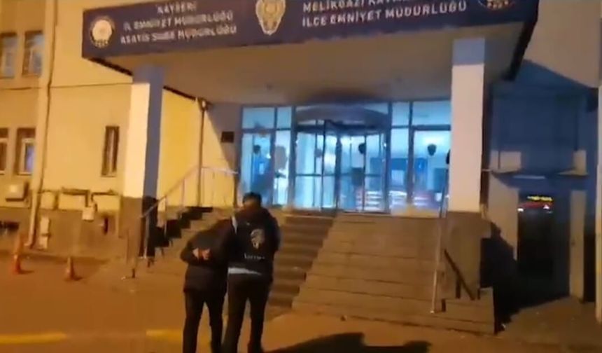 Kayseri'de 2 katlı evi kurşunlayan şüpheli yakalandı