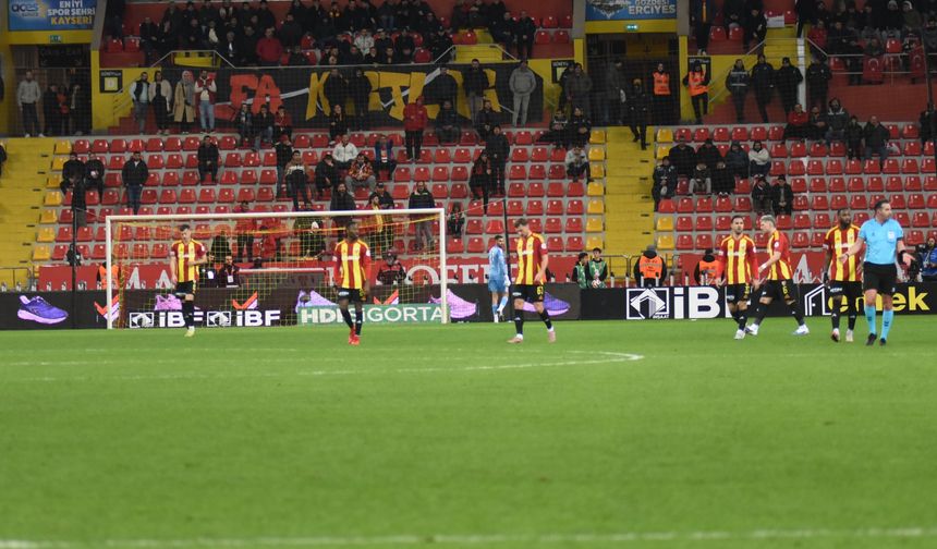 Kayserispor mağlubiyet serisine devam etti