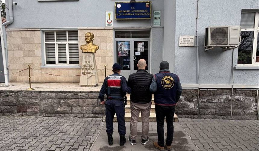 Kayseri'de 15,5 yıl hapisle aranan hükümlü uyuşturucu ile yakalandı