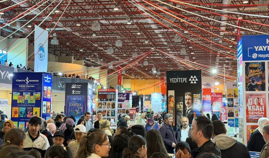 8. Kayseri Kitap Fuarı’na Yoğun İlgi: Kitap Kokusu Almayan Kalmasın!