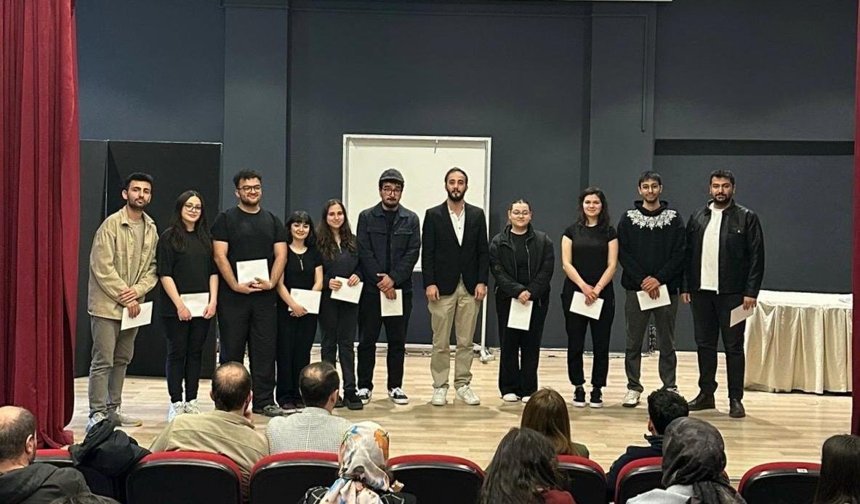 NNYÜ Tiyatro Topluluğu İl Birincisi Oldu