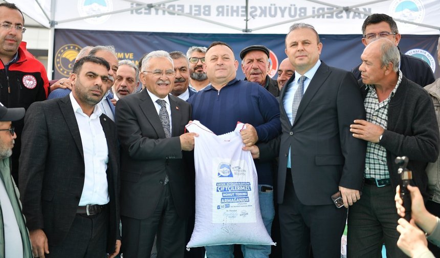 Büyükkılıç: “Elleri Emek Kokan Çiftçilerimize Hizmetkâr Olmayı En Büyük Onur Biliriz”