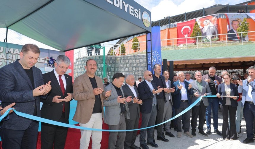 Büyükkılıç’tan İncesu Marina Su Sporları Merkezi’ne “Plaj Voleybolu” Hediyesi