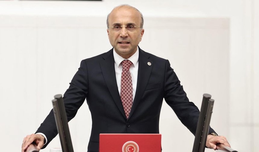 CHP’li Aşkın Genç: “Devlet Bürokrasisinde İmtiyaz Alanı Oluşturuluyor”