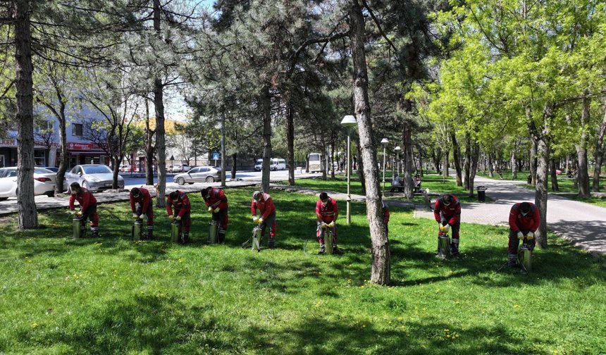 Kocasinan’da Açık Alanlarda Yoğun İlaçlama Çalışması