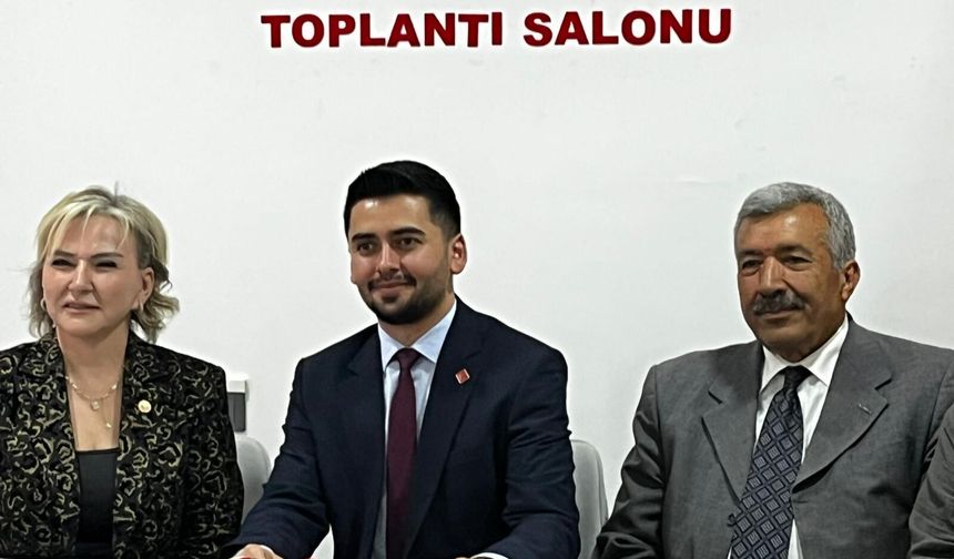 CHP Milletvekili Özdemir’den Kızılay Şube Başkanına Sert Tepki