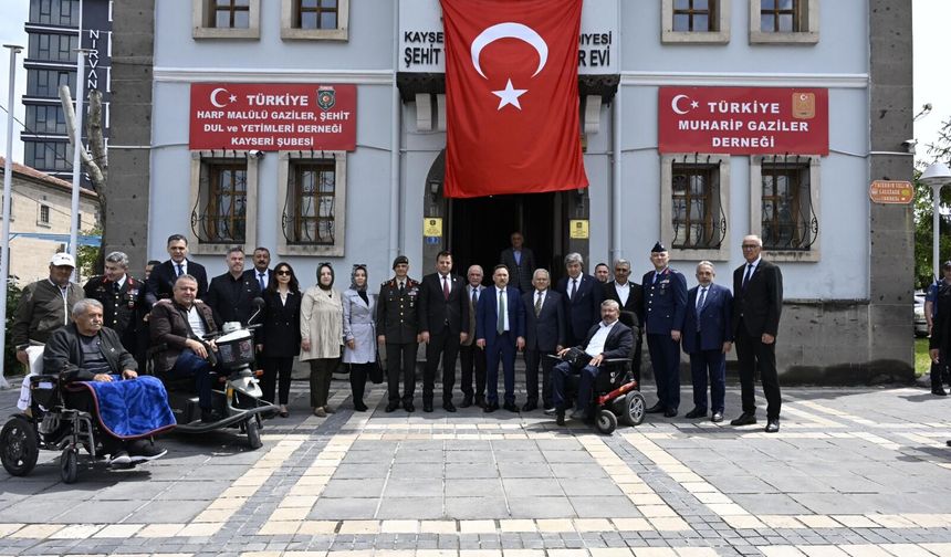 Kayseri Protokolü Bayramlaşmada Buluştu