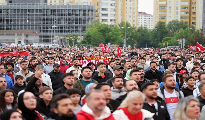 Milli Heyecan Talas'ta Yürekleri Isıttı