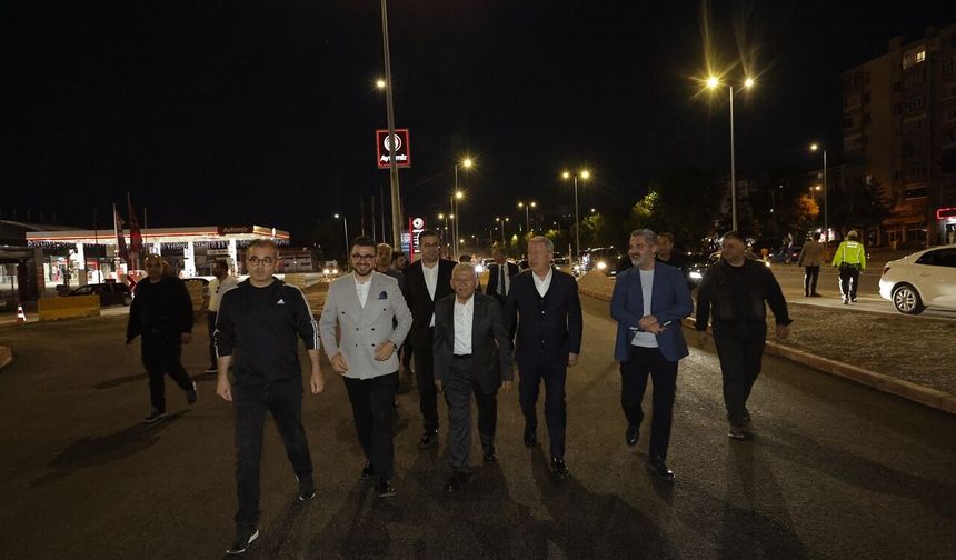 Başkan Büyükkılıç’tan Dsi-Yeni Sanayi Katlı Kavşağı’nda Gece Yarısı Mesaisi