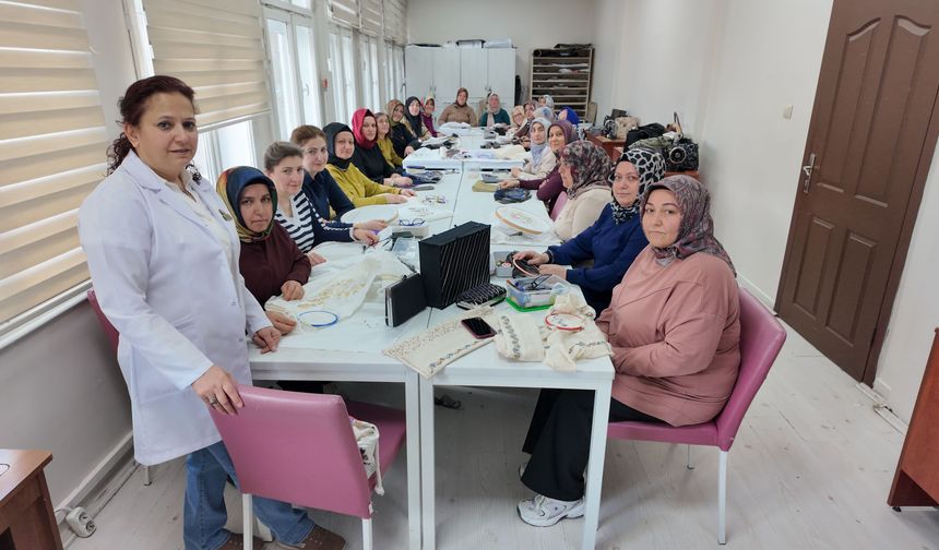 Unutulmaya Yüz Tutmuş El Sanatları KAYMEK’te Yeniden Hayat Buluyor