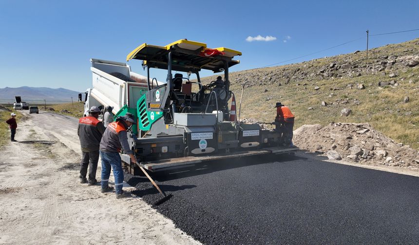 Kayseri Büyükşehir’den İncesu Kırsalına 17,5 Milyon TL’lik Sıcak Asfalt Yatırımı