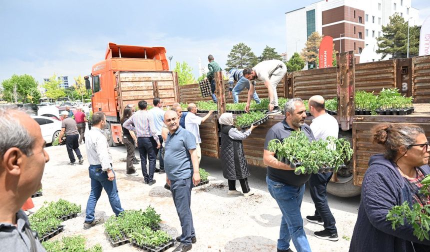 Kayseri Ticaret Borsası’ndan 30 Bin Fidelik Dev Destek