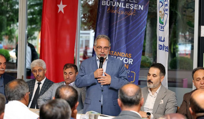 Vatandaş Sordu, Başkan Yalçın Osmanlı Evi'nde Cevapladı