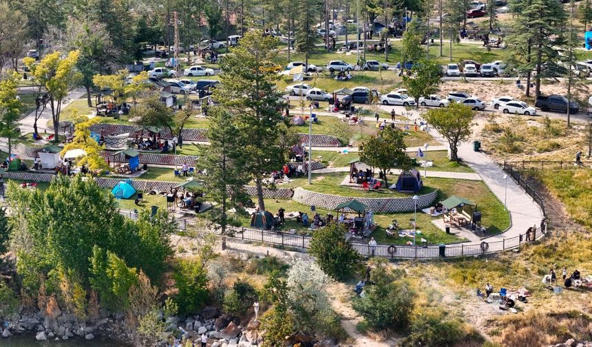 Büyükşehir’in Yenilediği Sarımsaklı Barajı Mesire Alanı Kayseri’nin Yeni Gözdesi