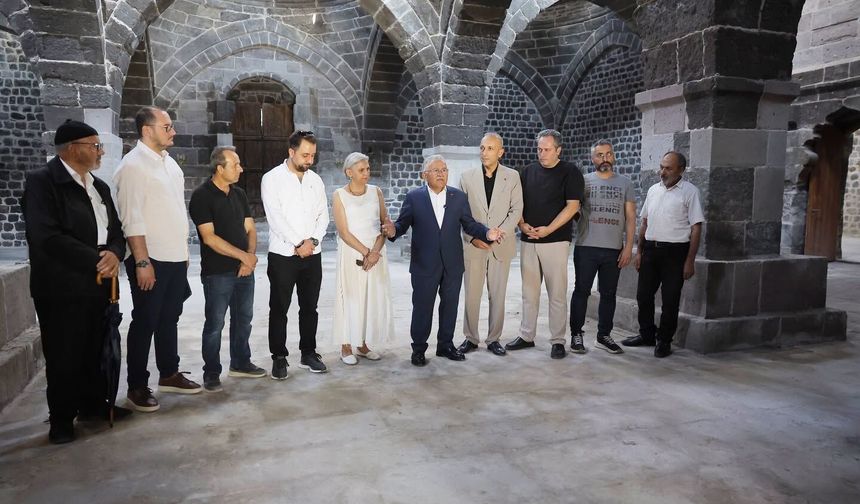 Başkan Büyükkılıç’tan, Restorasyonu Tamamlanan 5 Asırlık Bedesten’de İnceleme