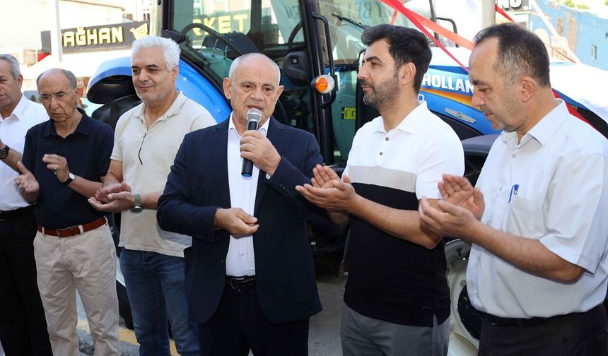 Yahyalı Belediyesi Araç Filosunu Güçlendirdi: 2 Yeni Traktör Hizmete Alındı