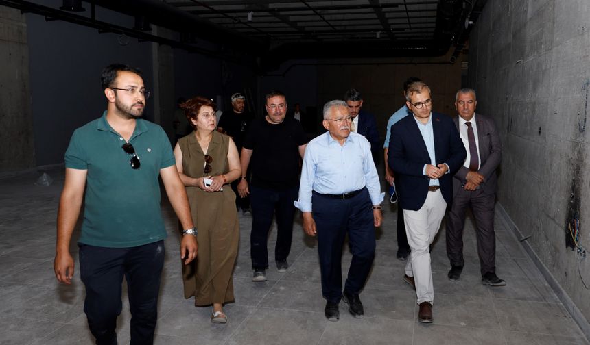 Başkan Büyükkılıç, Paleontoloji ve Fosil Müzesi’nde İncelemelerde Bulundu