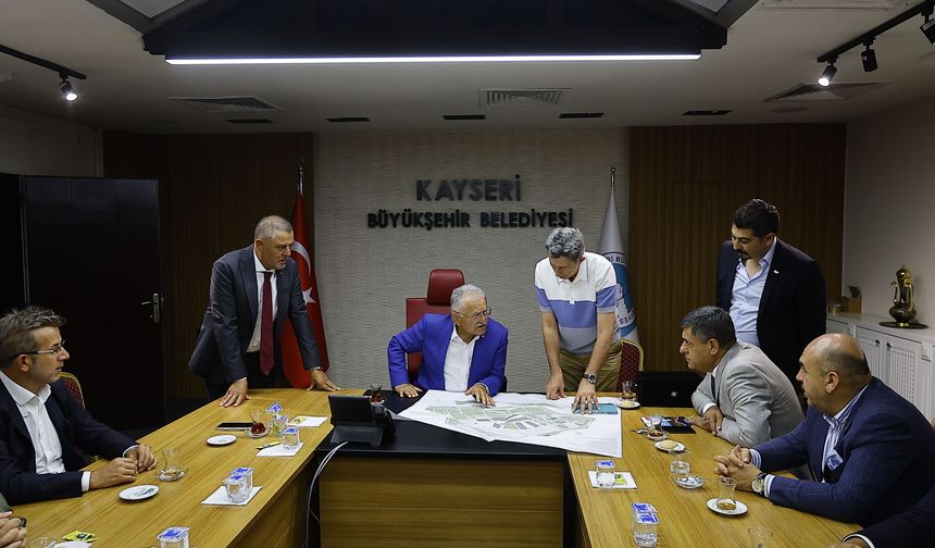 Başkan Büyükkılıç, UND Yönetimiyle Kayseri’nin Lojistik Geleceğini Görüştü