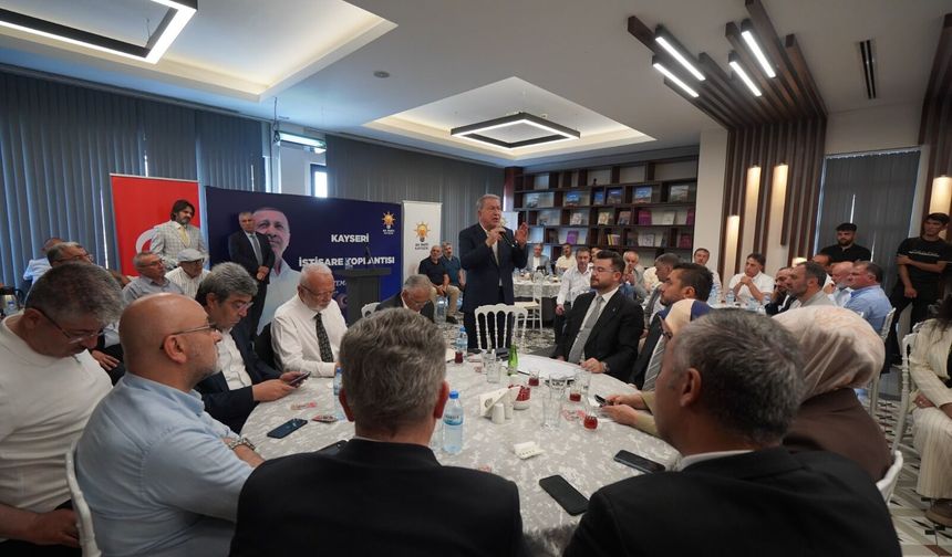 AK Parti Kayseri Teşkilatı Görevdeki 500. Gününü İstişare Toplantısıyla Değerlendirdi