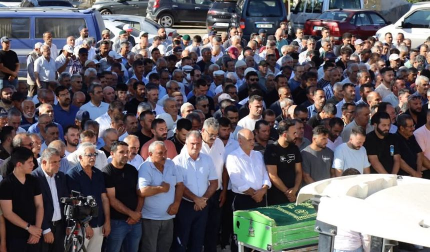 Kayseri’ye Gelirken Kazada Yaşamını Yitiren Gurbetçi Aile Son Yolculuğuna Uğurlandı