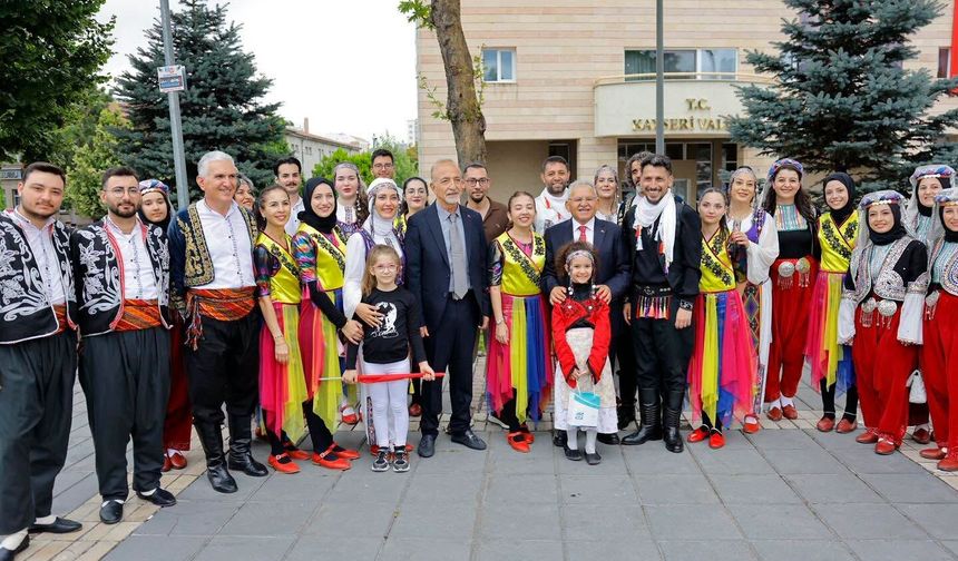 Başkan Büyükkılıç’tan Zafer Bayramı Coşkusu