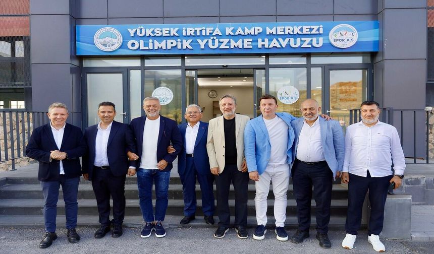 Erciyes Yüksek İrtifa Kamp Merkezi'ne Spor Dünyasından Tam Not