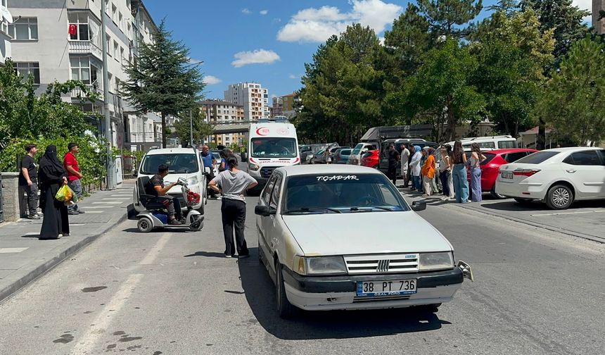 Otomobilin Çarptığı 10 Yaşındaki Çocuk Yaralandı
