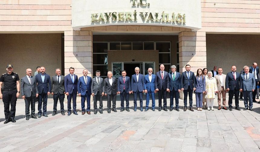 Bakan Uraloğlu’ndan Vali Gökmen Çiçek’e Ziyaret