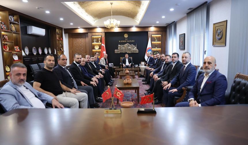 Açıkalın Erciyes 38 FK Yönetiminden Vali Gökmen Çiçek’e Ziyaret