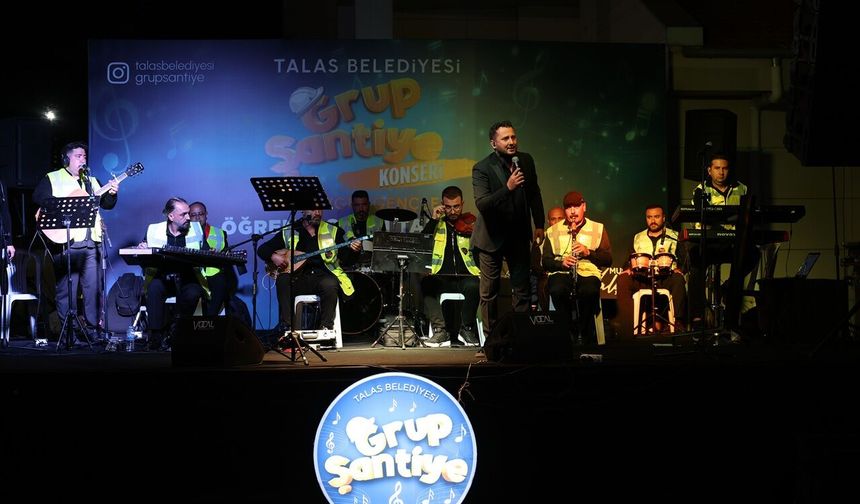 Grup Şantiye Melikgazi Kız Yurdunu Coşturdu