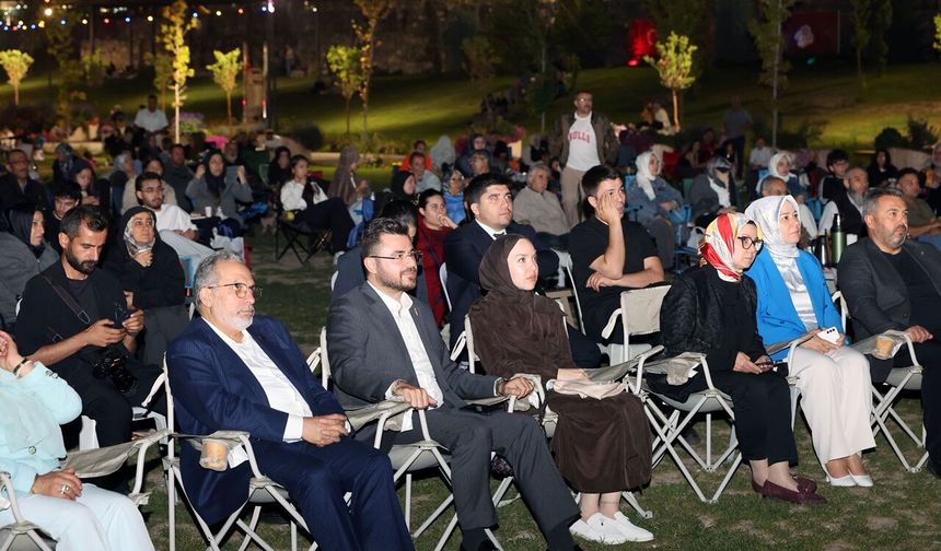 Talas’ta “Asırlık Gece” Finali Açık Havada İzlendi