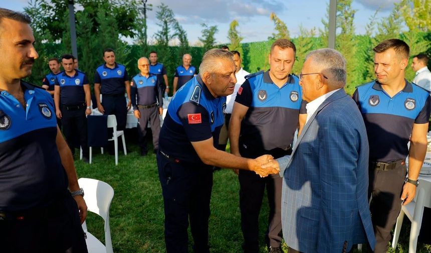Başkan Büyükkılıç, Zabıta Haftası Dolayısıyla Zabıta Personeli İle Buluştu
