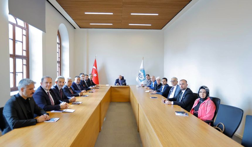 Başkan Büyükkılıç, Kayseri Kent Konseyi’nin Yeni Yönetimini Ağırladı