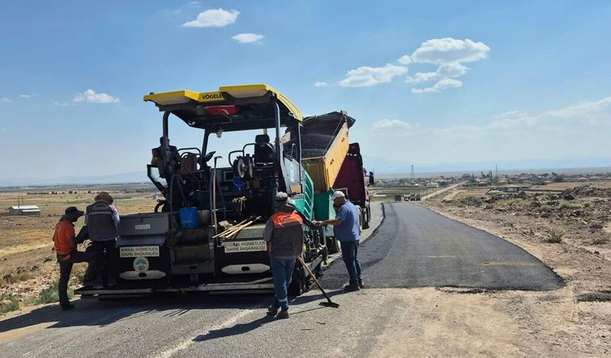 Başkan Büyükkılıç’ın Talimatıyla Develi’de Yollar Yenileniyor