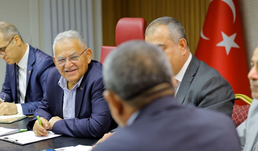 Başkan Büyükkılıç, Kocasinan Muhtarlarıyla İstişarede Buluştu