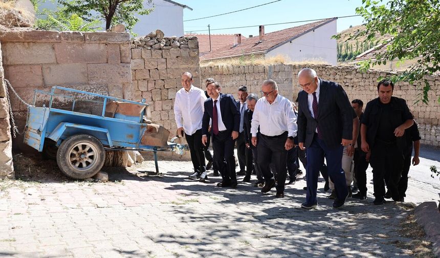 Vali Çiçek'ten Gesi Güney Mahallesi’ndeki Tarihi Yapılarda İnceleme