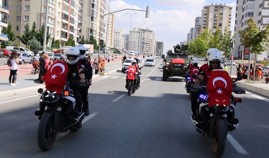 Çınar’ı Okula Emniyet Müdürü Aydın Götürdü