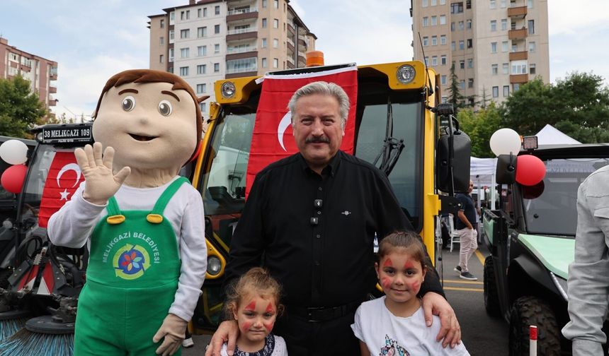 Melikgazi’nin 48 Yeni Aracı Çocuk Şenliğiyle Tanıtıldı