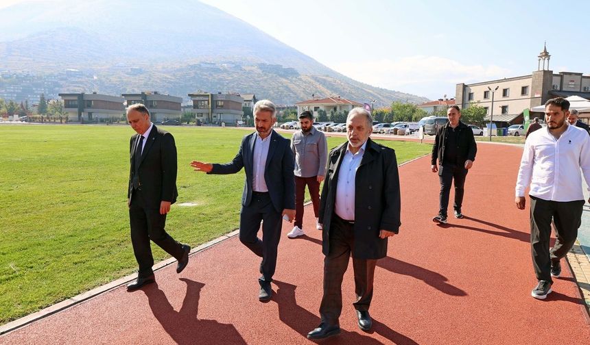 Talas Yamaç Paraşütü İniş Alanına Göz Kamaştıran Tartan Pist