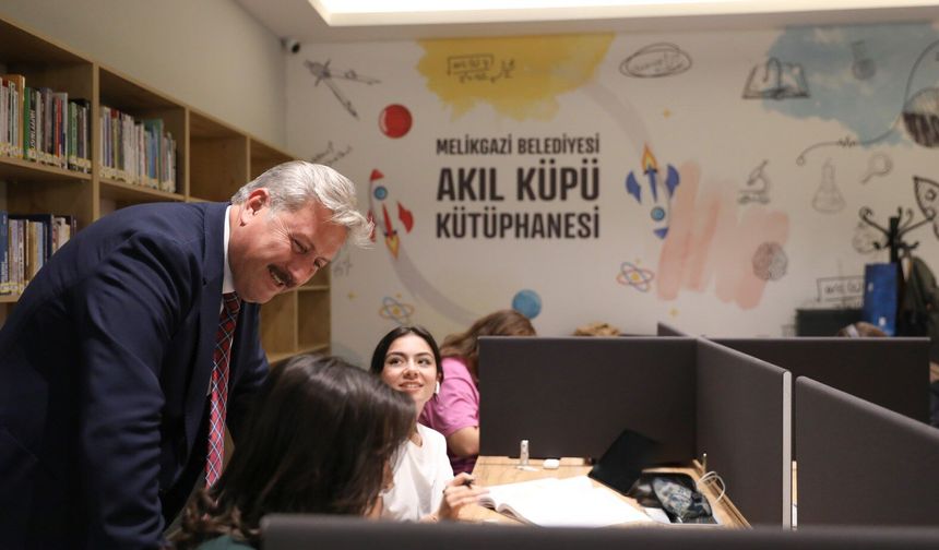 Melikgazi'nin Akıl Küpü Kütüphaneleri Dolup Taşmaya Devam Ediyor